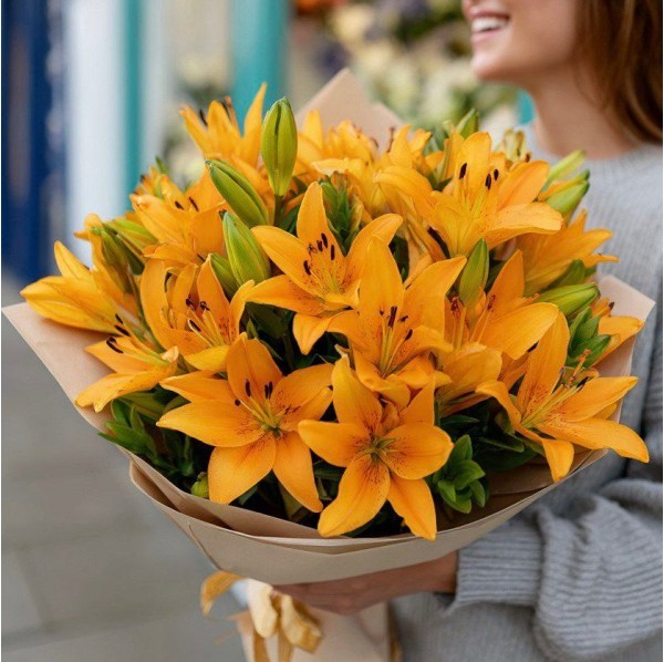 11 тигровых лилий