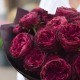 Букет 19 пионовидных бордовых роз