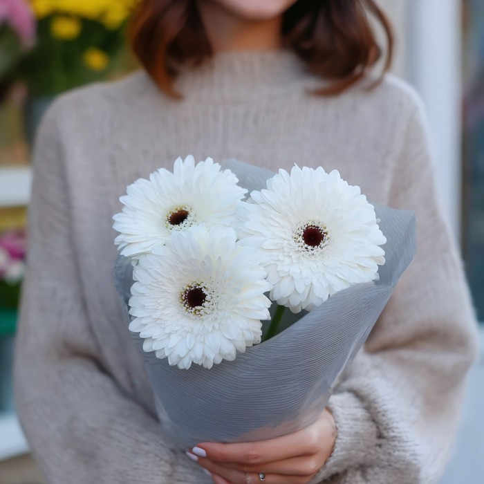 Букет 3 белые герберы Букет 3 белые герберы