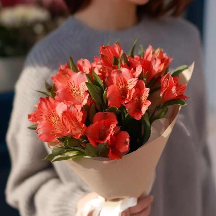 Букет 3 красные альстромерии Букет 3 красные альстромерии