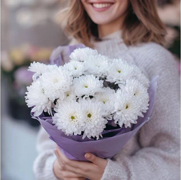 5 белых кустовых хризантем