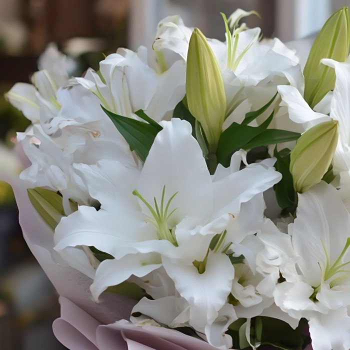 Букет 5 белых лилий Букет 5 белых лилий