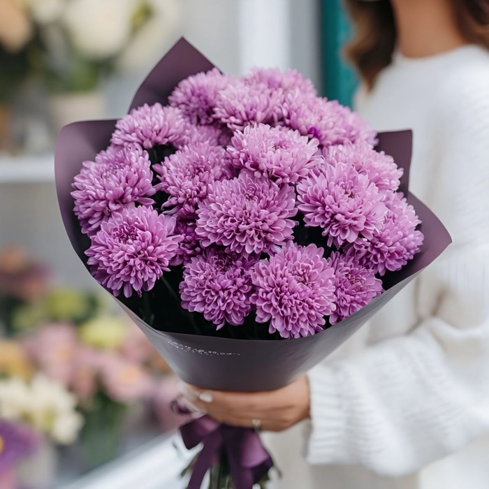 Букет 5 фиолетовых хризантем Мемфис Букет 5 фиолетовых хризантем Мемфис