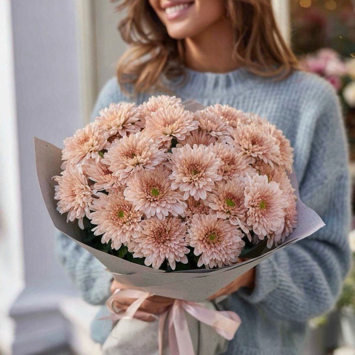 Букет 7 бежевых кустовых хризантем Букет 7 бежевых кустовых хризантем