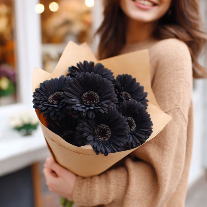 Букет 7 черных гербер Букет 7 черных гербер