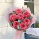 Букет 7 кустовых роз с эвкалиптом