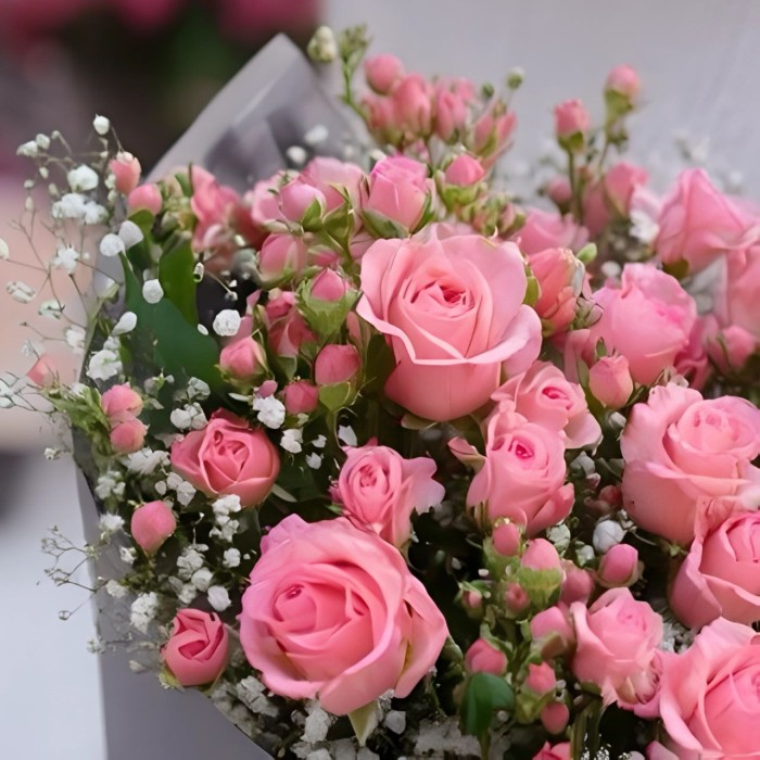 Букет 7 розовых кустовых роз Букет 7 розовых кустовых роз