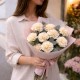 Букет 9 бежевых гвоздик