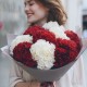 Букет 9 красно-белых гортензий
