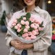 Кустовая роза с рускусом