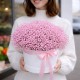 Розовые гипсофилы в коробке